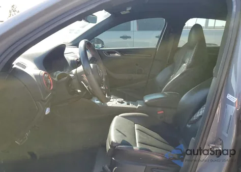 2020 Audi Rs3 z USA, uszkodzony, nr VIN WUABWGFF1LA904534